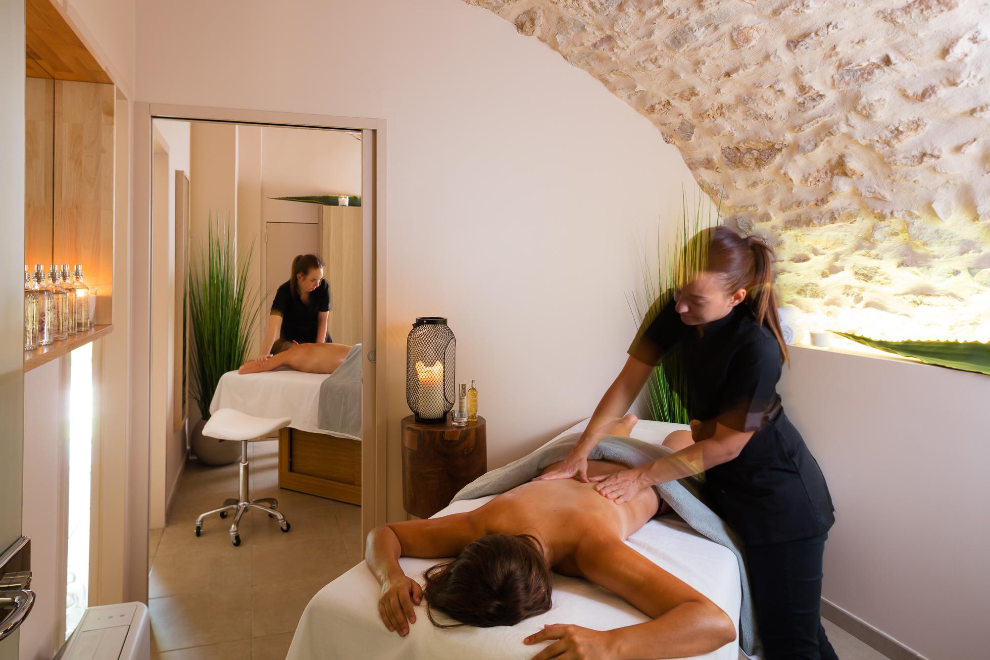 Contact Hotels Le Savigny & Spa Blacé Екстериор снимка