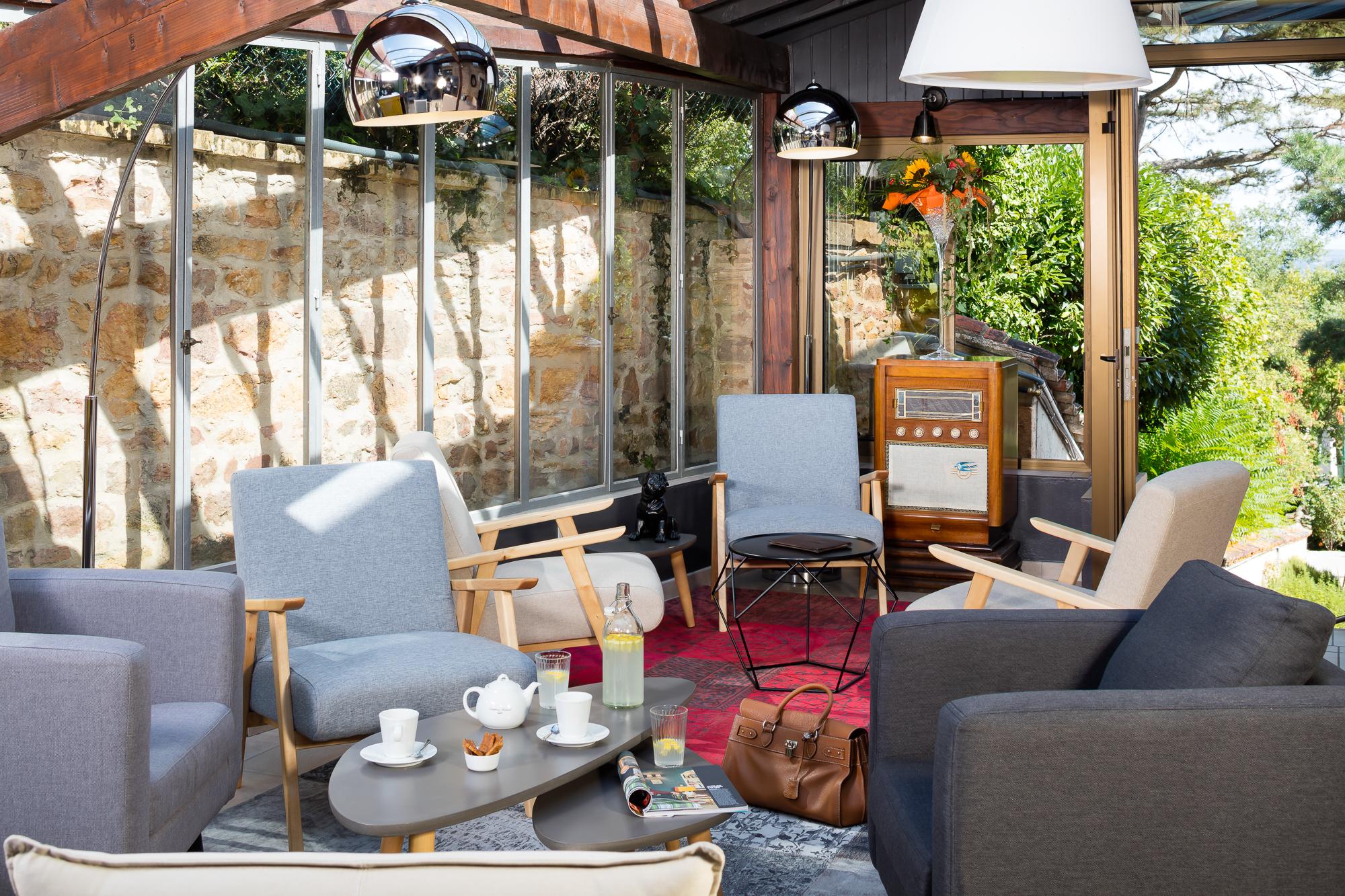 Contact Hotels Le Savigny & Spa Blacé Екстериор снимка