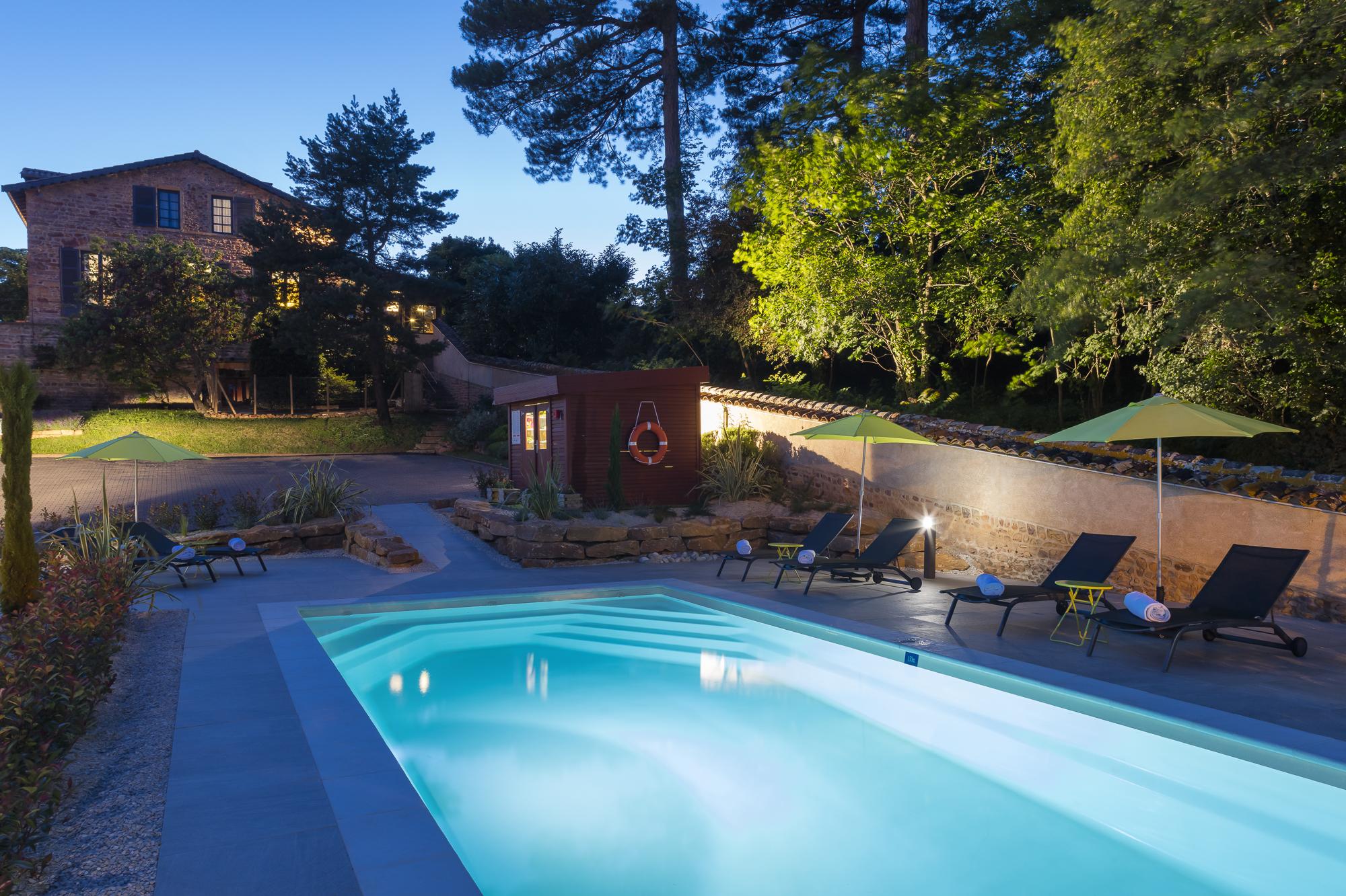 Contact Hotels Le Savigny & Spa Blacé Екстериор снимка
