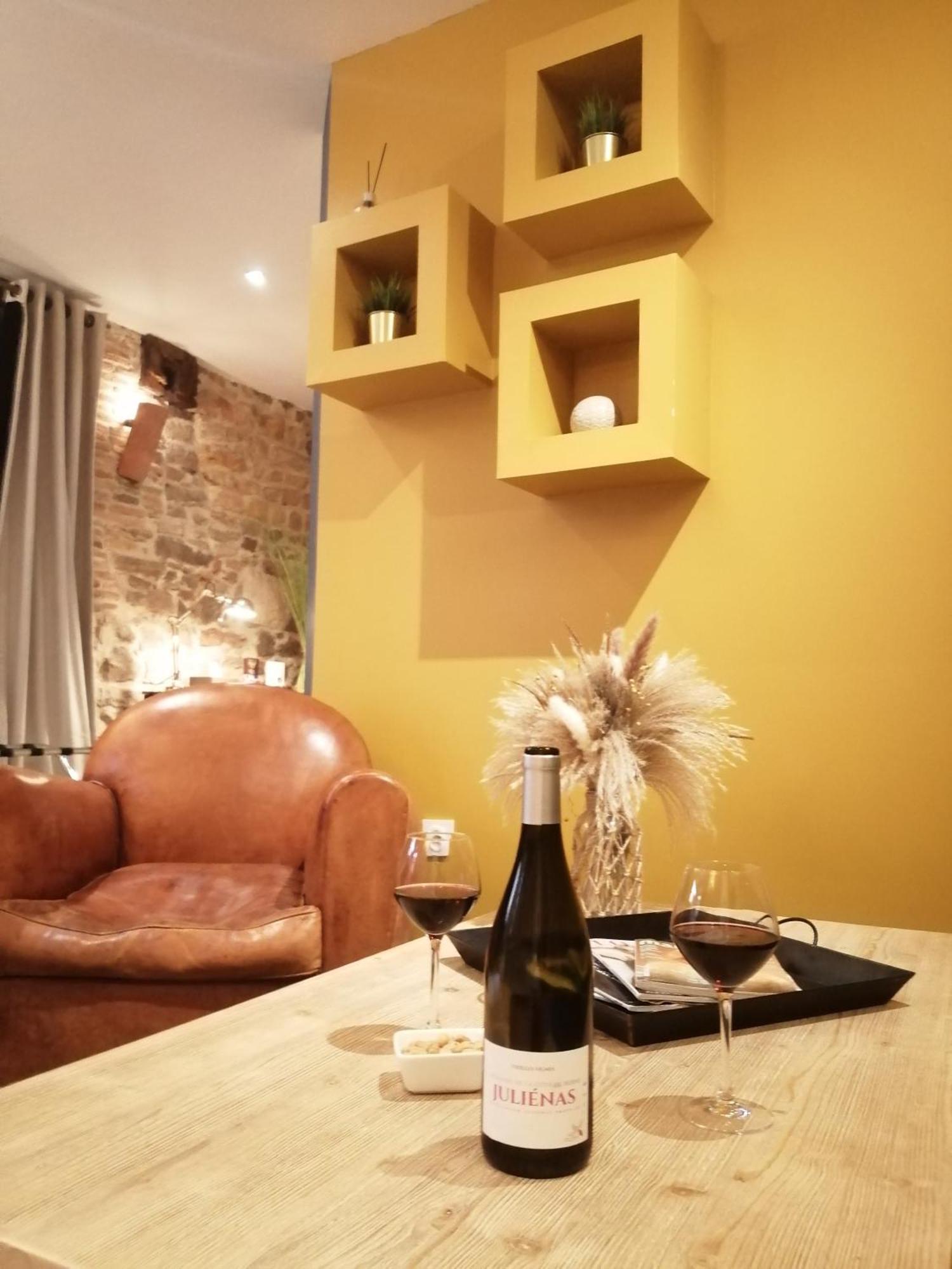 Contact Hotels Le Savigny & Spa Blacé Екстериор снимка