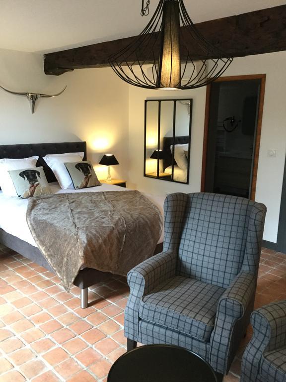 Contact Hotels Le Savigny & Spa Blacé Екстериор снимка